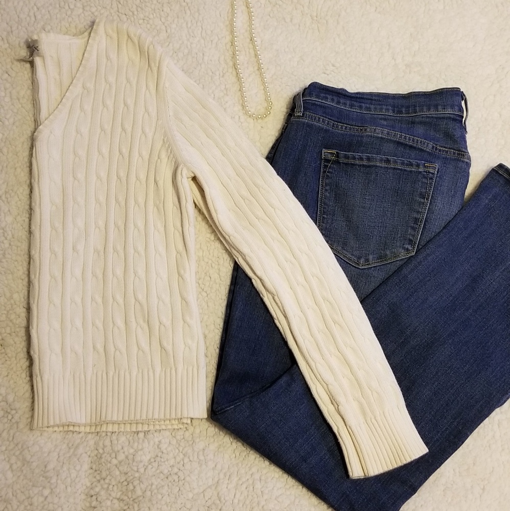 XL knit sweater